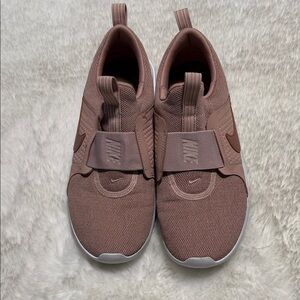 Nike Dusty Pink Athletic Sneakers 9